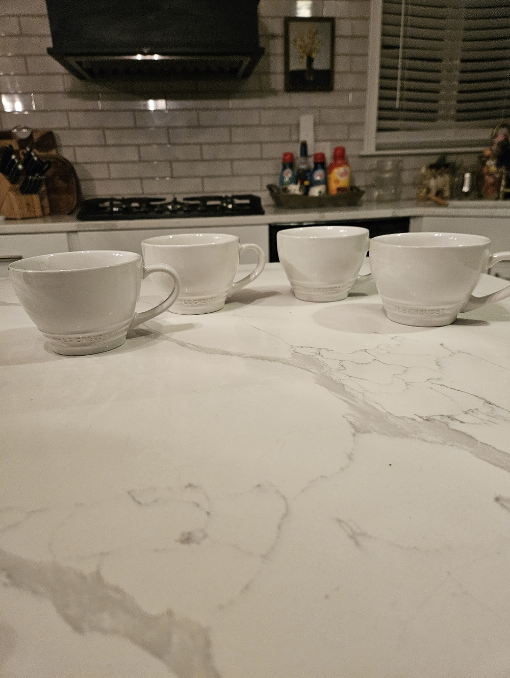 Le Creuset Stoneware Set of 4 Bistro Mug Giant Cappuccino 14 oz White EUC